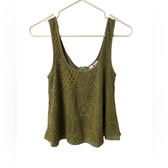 Love on a hanger women’s medium tank top crocheted olive moss avocado green - Picture 2 of 4